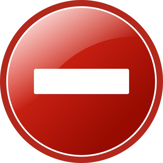 Jak odstranit zápach moči z gauče